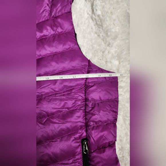 The North Face Lightweight Vest - Picture 7 of 9